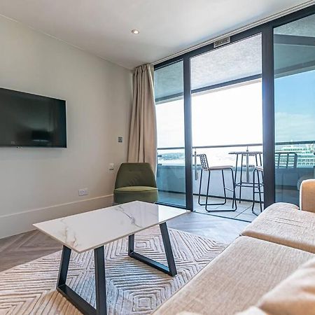 Open Balconey River View! Wow Liverpool Extérieur photo