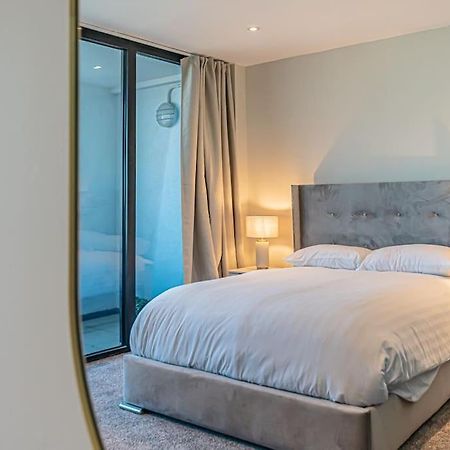 Open Balconey River View! Wow Liverpool Extérieur photo